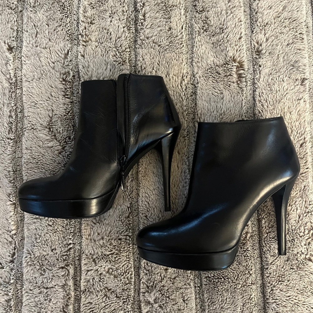 Stuart Weitzman Booties